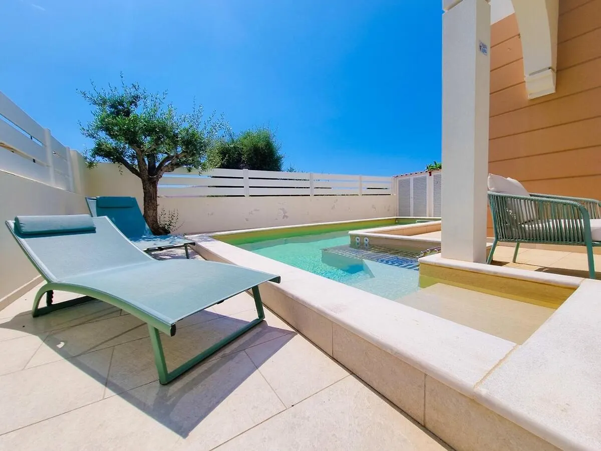 פולה Calypso Luxury Pool&Spa איטליה